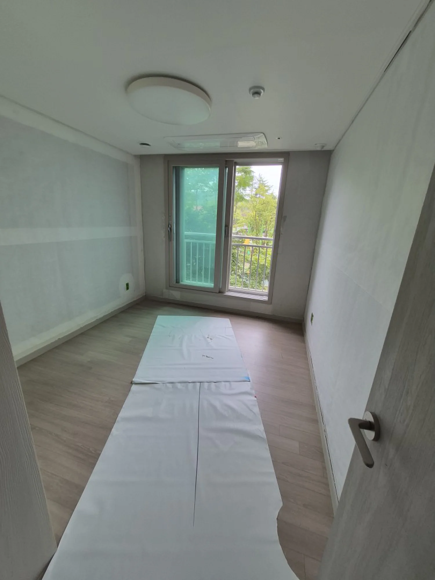 부천 역곡동 28평 아파트 벽 실크도배 시공 사진 4