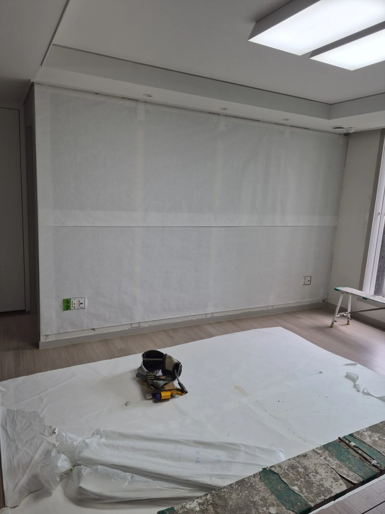 부천 역곡동 28평 아파트 벽 실크도배 시공 사진 6