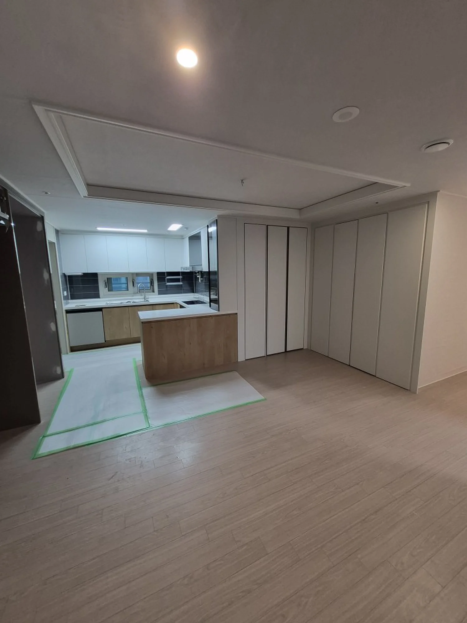 일산 덕양구 29평 필름시공·실크도배 시공 사진 1