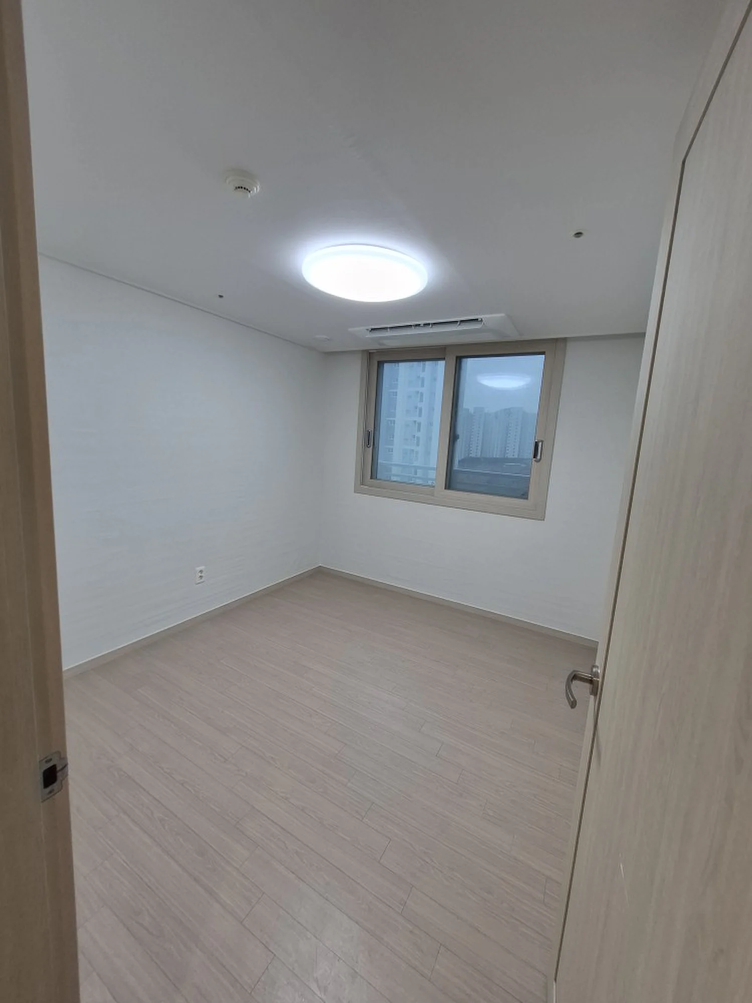 일산 덕양구 29평 필름시공·실크도배 시공 사진 3